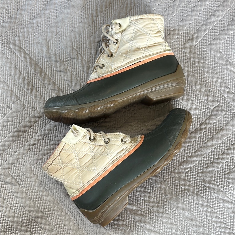 Sperry Boots with Dark Green and Coral Accents - Picture 5 of 5